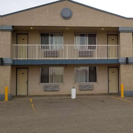 Days Inn By Wyndham Swift Current Exterior foto