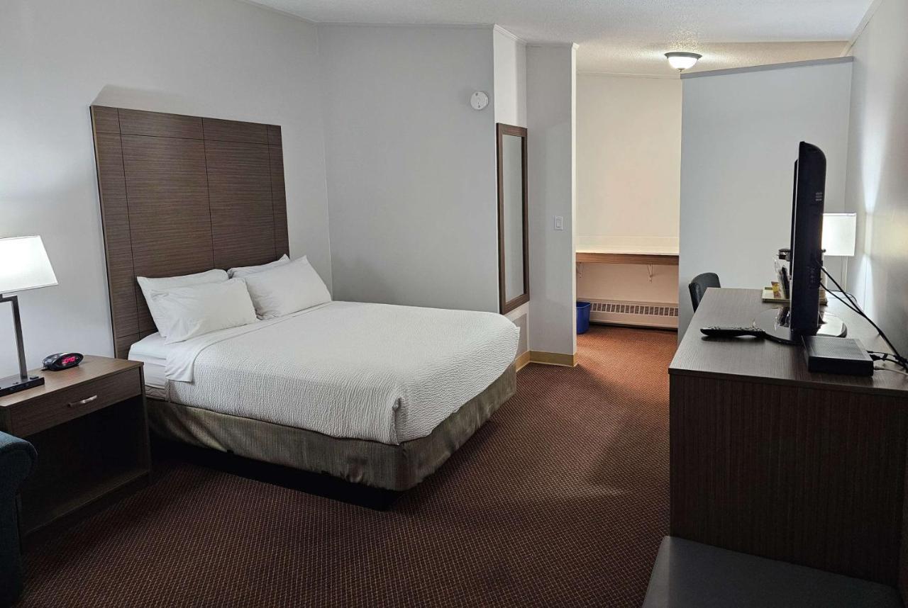 Days Inn By Wyndham Swift Current Exterior foto