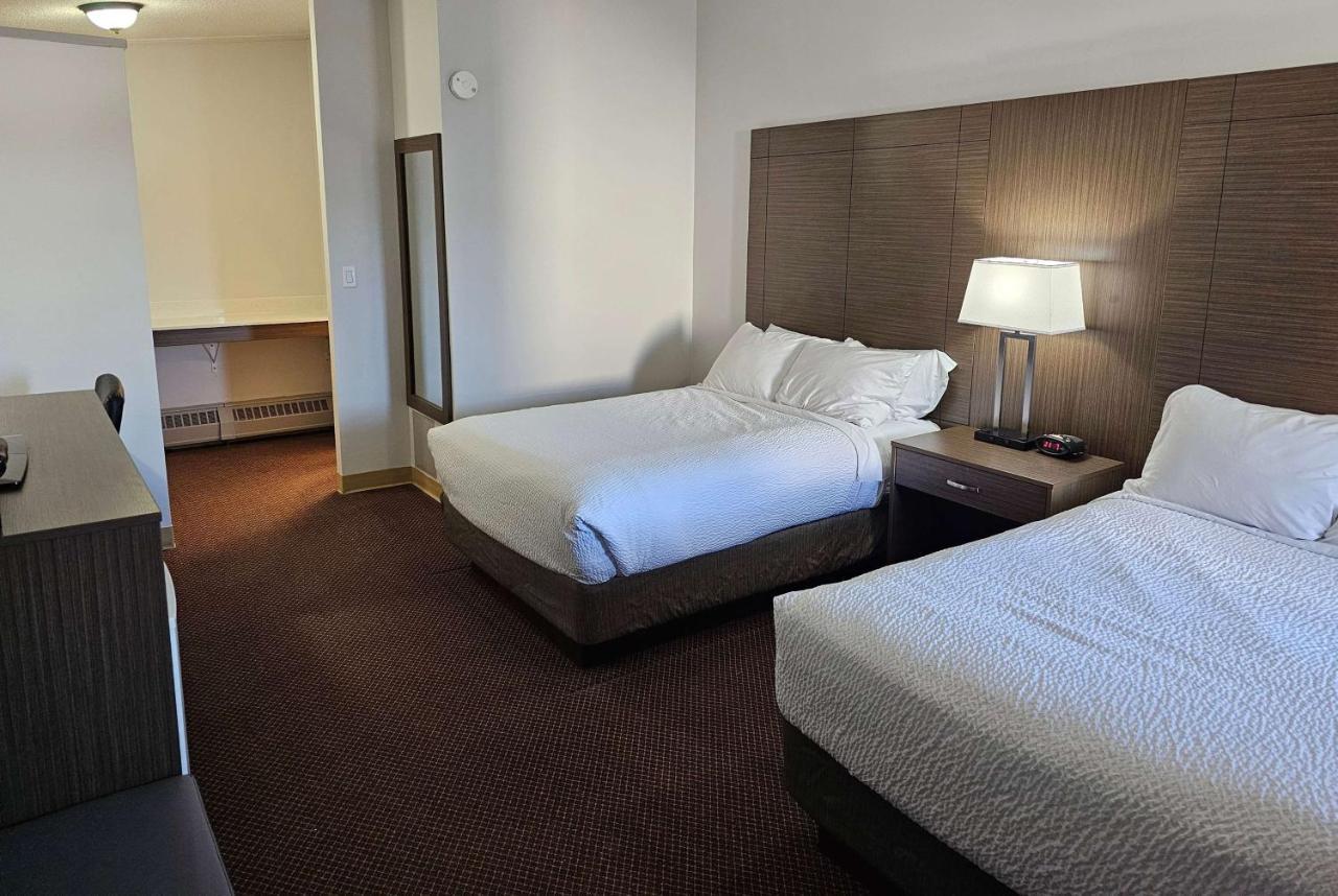 Days Inn By Wyndham Swift Current Exterior foto