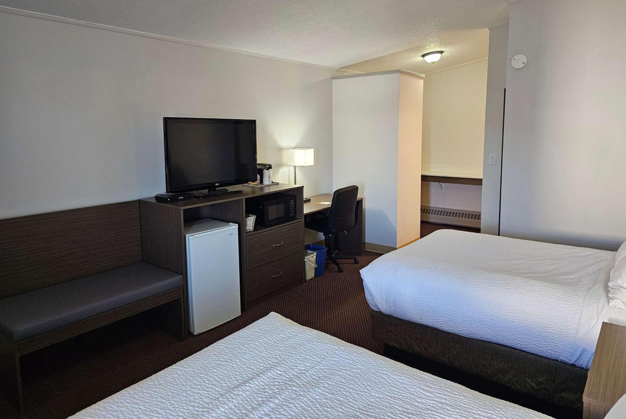 Days Inn By Wyndham Swift Current Exterior foto