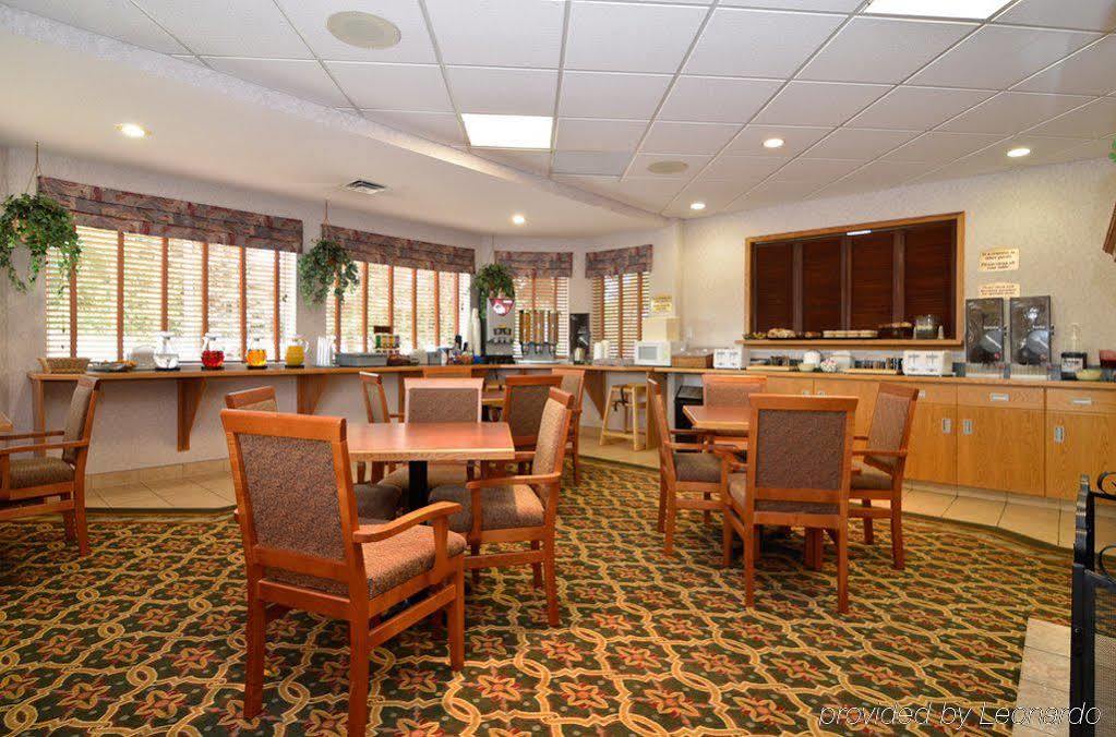 Days Inn By Wyndham Swift Current Exterior foto
